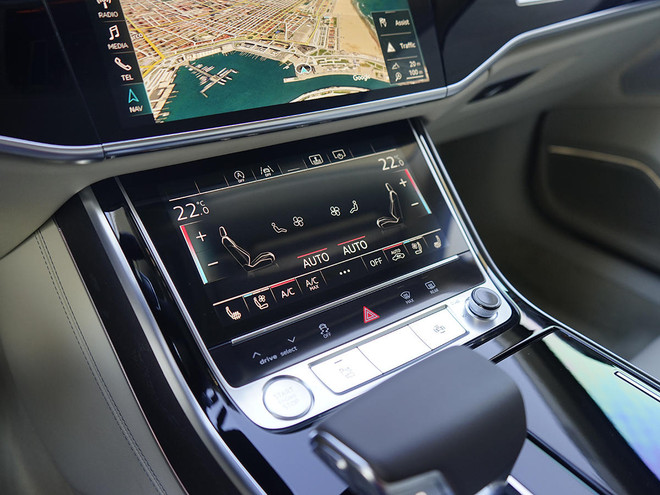 Giá 2,3 tỷ đồng, Audi A8 mới mang nhiều nét đột phá ấn tượng ảnh 8