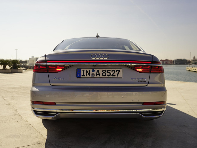 Giá 2,3 tỷ đồng, Audi A8 mới mang nhiều nét đột phá ấn tượng ảnh 3