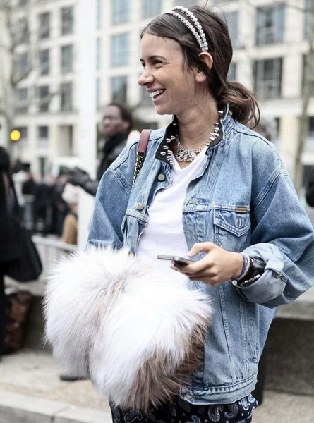 Bao tay lông thú đánh dấu sự trở lại với những biến tấu mới ảnh 11