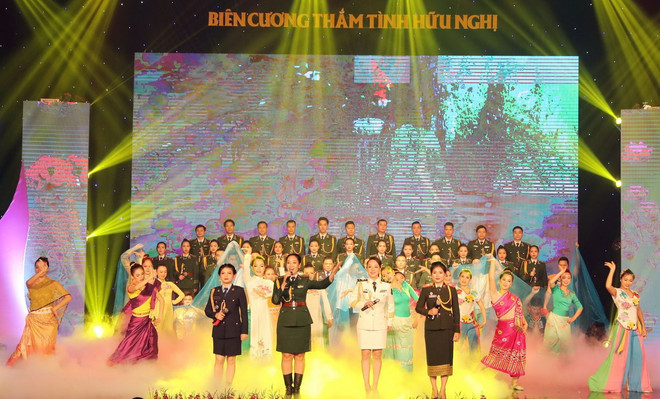 Chủ tịch Quốc hội dự Giao lưu “Biên cương thắm tình hữu nghị” lần 3 ảnh 1