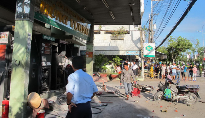 Sóc Trăng: Nổ lớn tại cây xăng làm bốn người bị thương ảnh 2