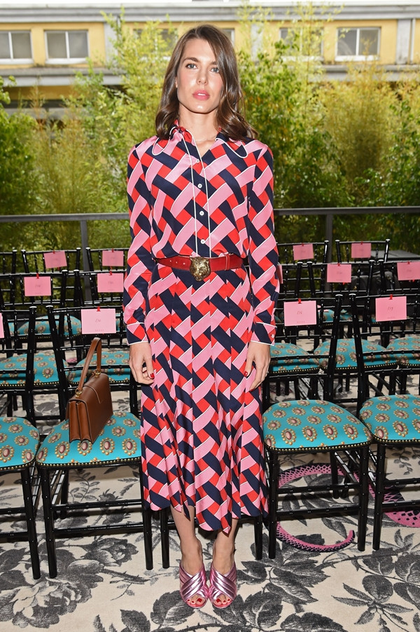 Điểm mặt những ngôi sao mặc đẹp nhất Tuần lễ thời trang Milan ảnh 2