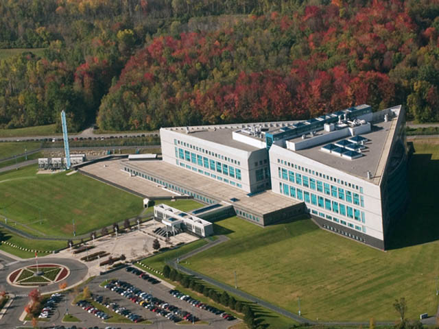 Tình báo Canada được trao thêm quyền để ngăn chặn khủng bố ảnh 1