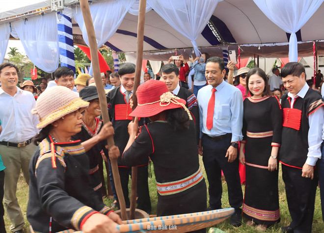 dak lak_dai doan ket dan toc_3.jpg