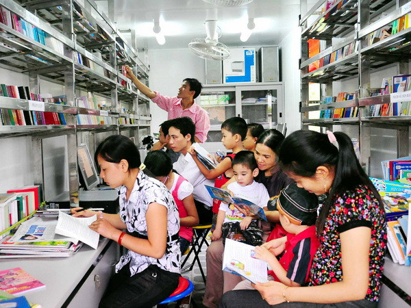 Thư viện lưu động đưa văn hóa đọc tới giới trẻ vùng cao ảnh 1