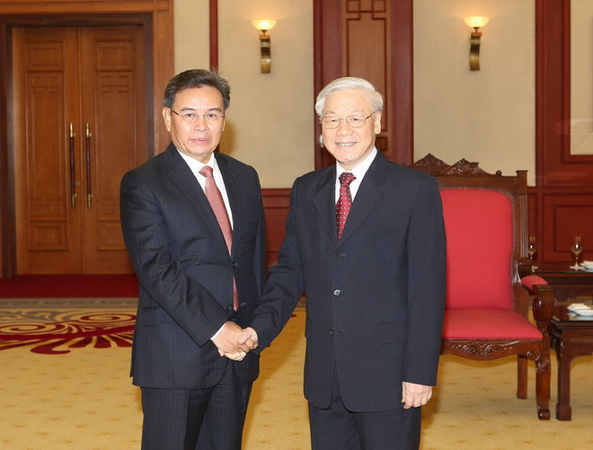 Tổng Bí thư tiếp Chủ tịch Mặt trận Lào Xây dựng đất nước ảnh 1