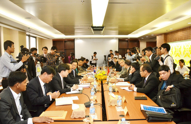 Việt Nam và Campuchia họp phân giới, cắm mốc biên giới đất liền ảnh 1