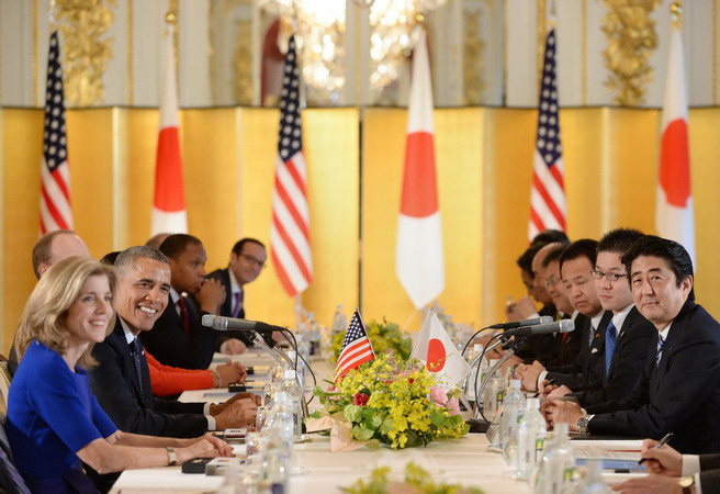 Nhật Bản và Mỹ bày tỏ lo ngại về tranh chấp Nhật-Trung ảnh 1