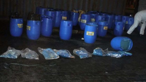 Mexico thu giữ 13 tấn cocaine trộn lẫn trong tương ớt ảnh 1