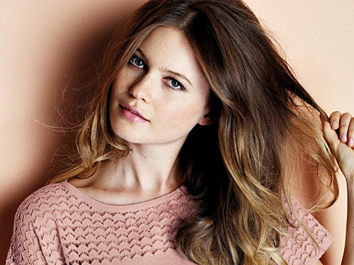 Bí quyết làm đẹp cực đơn giản của các siêu mẫu hàng đầu thế giới ảnh 9