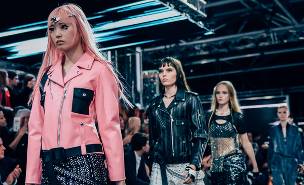 Những show diễn thời trang "độc nhất vô nhị" chỉ có ở Paris ảnh 20