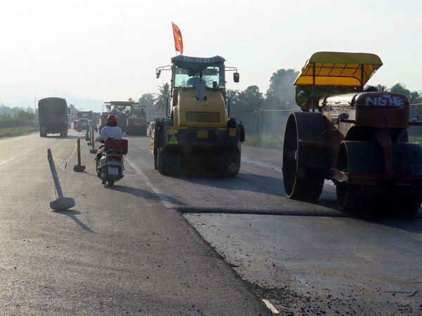 Khánh thành dự án cải tạo Quốc lộ 1 đoạn qua Quảng Ngãi ảnh 1