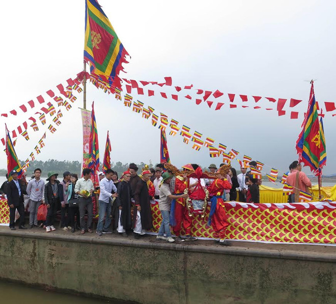 Những mâm cỗ cá độc đáo tại Lễ hội đền Trần Thái Bình 2015 ảnh 8