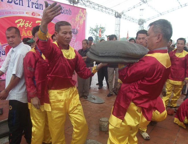 Những mâm cỗ cá độc đáo tại Lễ hội đền Trần Thái Bình 2015 ảnh 5