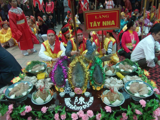Những mâm cỗ cá độc đáo tại Lễ hội đền Trần Thái Bình 2015 ảnh 3