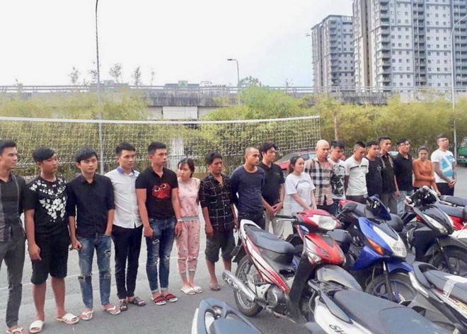 Bắt quả tang nhóm đối tượng tổ chức sử dụng ma túy tại căn hộ cao cấp ảnh 1