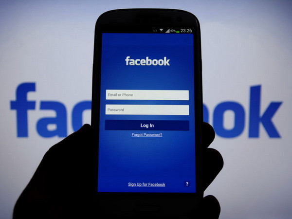 Facebook hợp tác với truyền thông loại bỏ tin giả trước bầu cử Pháp ảnh 1