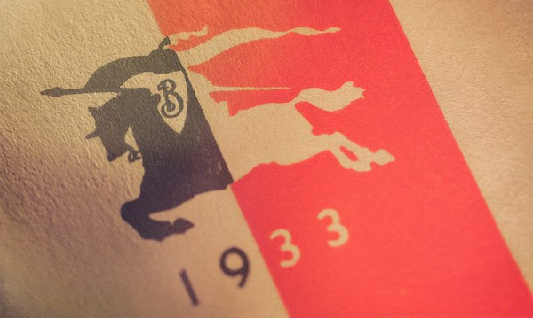 Những bí mật của hãng thời trang 158 năm tuổi Burberry ảnh 7