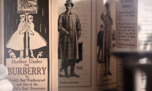 Những bí mật của hãng thời trang 158 năm tuổi Burberry ảnh 15