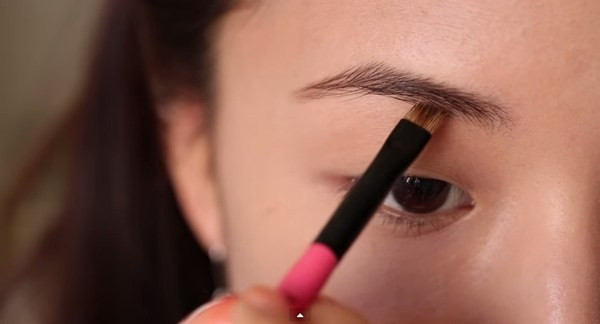 "Mách nước" bạn gái trang điểm khi đi chơi trong ngày Valentine ảnh 2