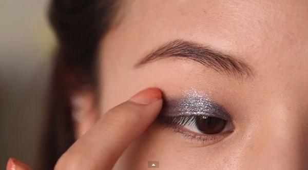 "Mách nước" bạn gái trang điểm khi đi chơi trong ngày Valentine ảnh 4