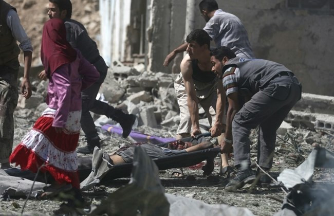 Quân đội Syria oanh tạc gần Damascus, gần 260 người thương vong ảnh 1