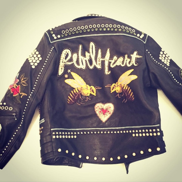 Điểm danh những mẫu thời trang nổi tiếng trong "Rebel Heart" ảnh 5