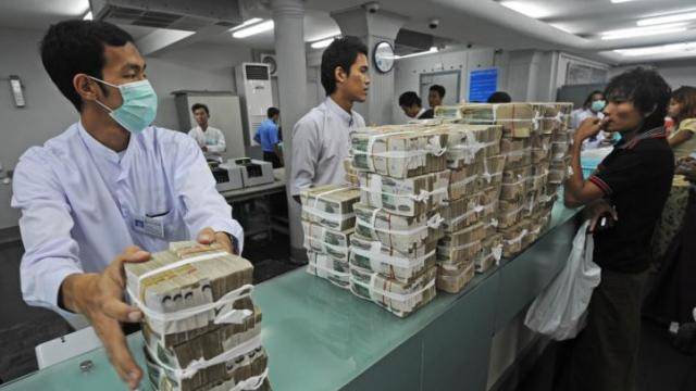 Chính phủ Myanmar mở cửa cho ngân hàng nước ngoài ảnh 1