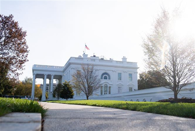 Quang cảnh Nhà Trắng tại Washington, D.C. (Mỹ). (Ảnh: AFP/TTXVN) Các tổ chức cảnh báo hậu quả nghiêm trọng nếu nước Mỹ vỡ nợ ảnh 2