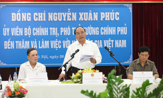 Phó Thủ tướng Nguyễn Xuân Phúc làm việc với Hội Luật gia ảnh 1