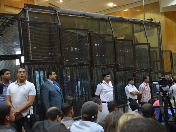 Ai Cập xử án tập thể hơn 100 người ủng hộ cựu Tổng thống Morsi ảnh 1