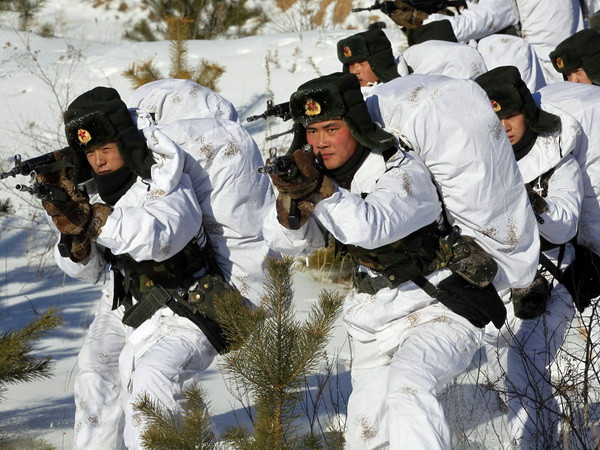 Trung Quốc thông báo cắt giảm 300.000 quân thường trực ảnh 1