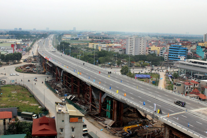Hà Nội thông xe cầu vượt nút giao thông trung tâm Long Biên ảnh 1