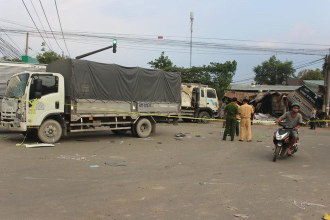 Tai nạn xe tải liên hoàn làm 5 người bị thương nặng ở Đồng Nai ảnh 2