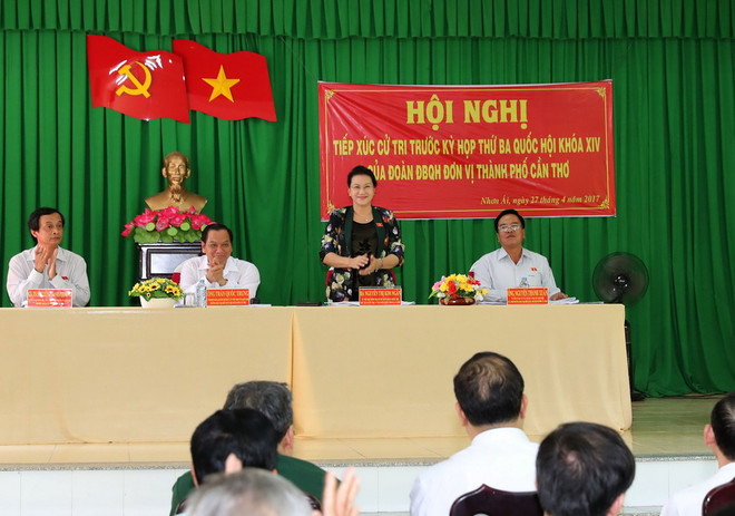 Chủ tịch Quốc hội tiếp xúc cử tri huyện Phong Điền của Cần Thơ ảnh 1