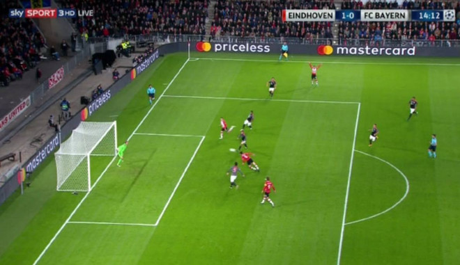 Bayern học được gì sau chiến thắng trước Eindhoven vừa qua? ảnh 2