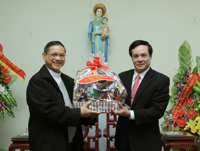 Đoàn Mặt trận Tổ quốc Việt Nam chúc mừng Giáo phận Bùi Chu ảnh 1