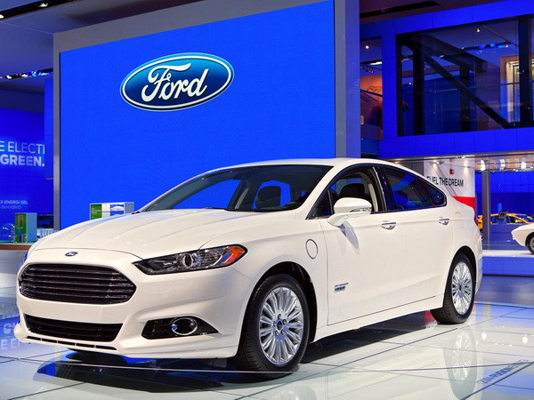 Ford sẽ tung ra dòng xe tự hành cho dịch vụ đi chung vào năm 2021 ảnh 1