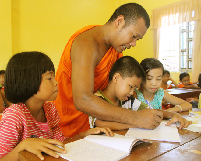 Họp mặt các vị sư sãi, người có uy tín trong đồng bào Khmer ảnh 1