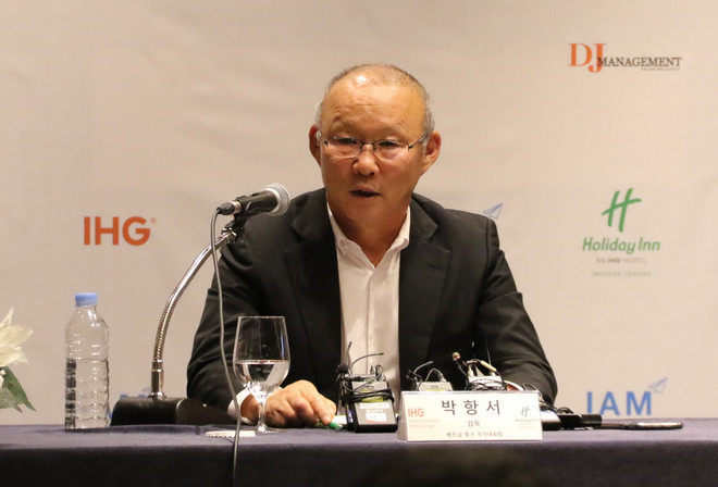 HLV Park Hang-seo: Hạnh phúc đi liền trách nhiệm với bóng đá Việt Nam ảnh 1