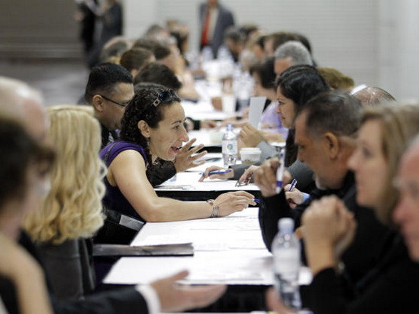 Thị trường việc làm ở Mỹ tăng trưởng cao nhất hai năm qua ảnh 1