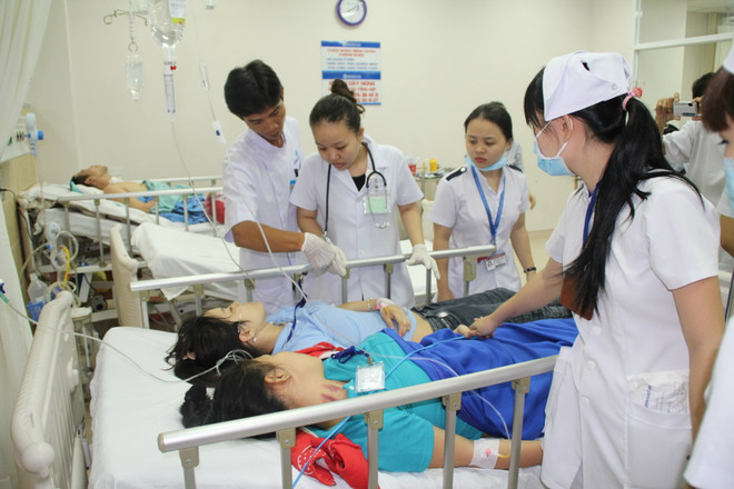 Đồng Nai: Hơn 100 công nhân nghi ngộ độc thực phẩm phải cấp cứu ảnh 1