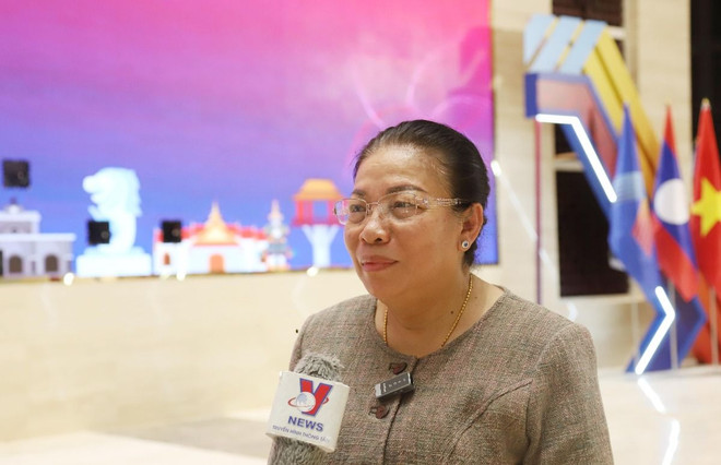 pho chu tich quoc hoi lao.jpg