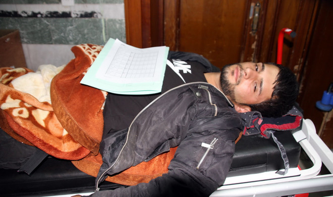 Động đất ở biên giới Iran-Iraq: Số người chết tăng vọt lên 145 người ảnh 1