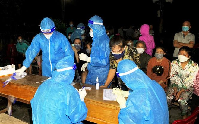 Quảng Bình: Tăng cường phòng dịch đối với người về và đến địa bàn ảnh 1