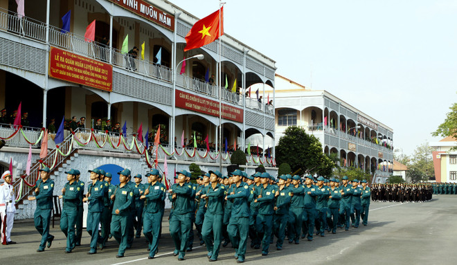 Bộ Tư lệnh TP.HCM nhận Huân chương Bảo vệ Tổ quốc hạng Nhất ảnh 1