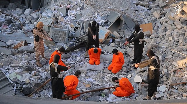 IS công bố video hành quyết những người bị coi là bội giáo ảnh 1