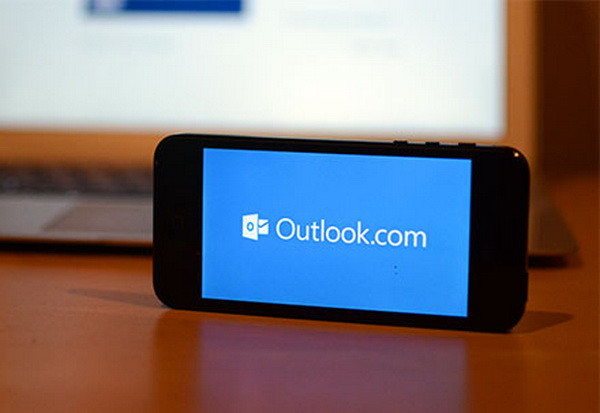 Microsoft biến Acompli trở thành Outlook cho iOS, Android ảnh 1