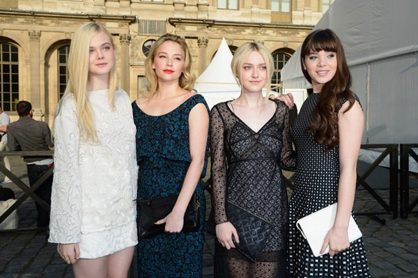 Ngắm dàn sao khoe "gu" thời trang tại các tuần lễ thời trang ảnh 7