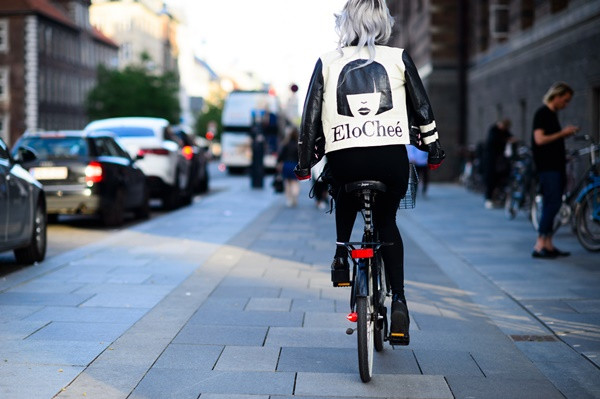 "Phụ kiện khổng lồ" không thể thiếu đối với các tín đồ thời trang ảnh 13